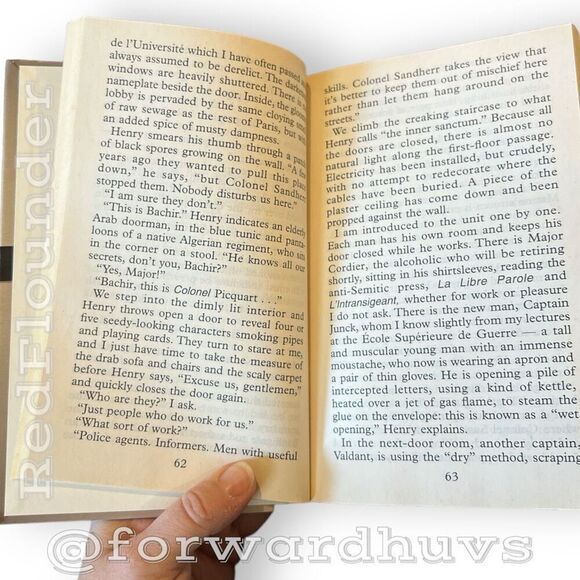 An Officer and a Spy | Large Print | Historical Espionage Novel - Picture 8 of 11